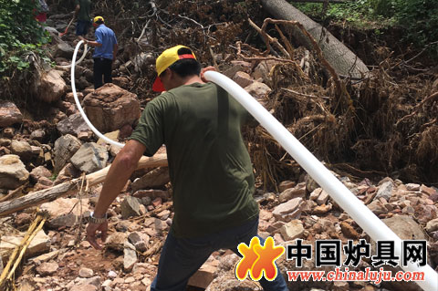 "抗洪救災、奉獻愛心" 春爾公司在行動